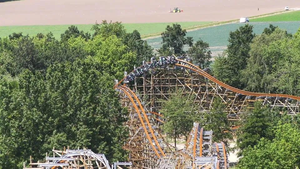 Ride Check - Untamed @ Walibi Holland - Ein Hybrides Meisterwerk (4K - 60p).mp4_snapshot_06.39_[2019.08.11_16.42.46].jpg