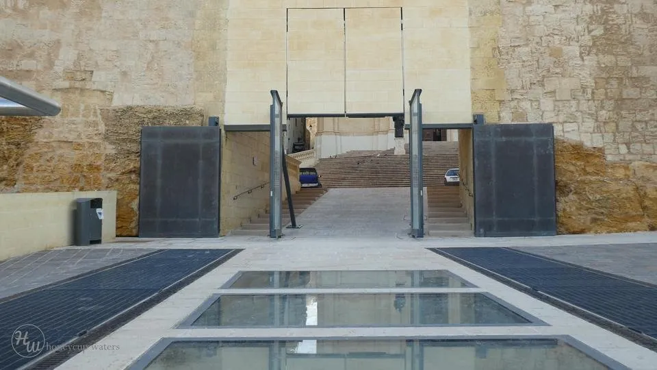 door open entrance.jpg