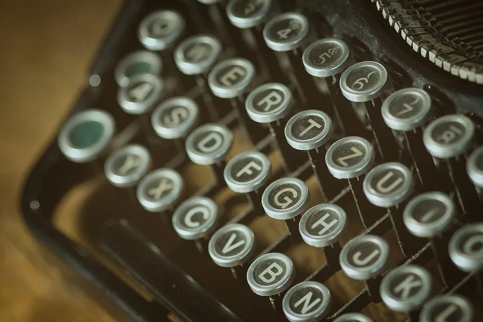 typewriter.jpg