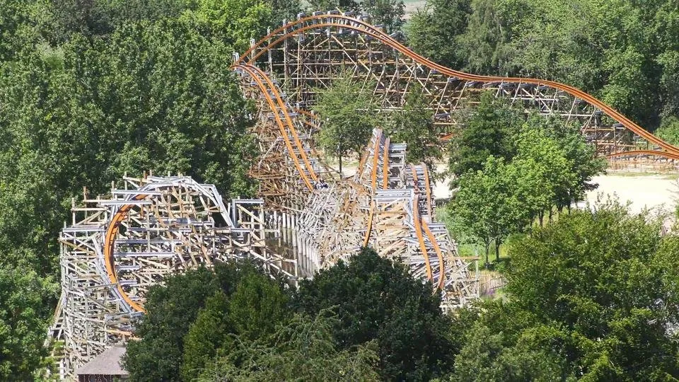 Ride Check - Untamed @ Walibi Holland - Ein Hybrides Meisterwerk (4K - 60p).mp4_snapshot_06.44_[2019.08.11_16.31.38].jpg