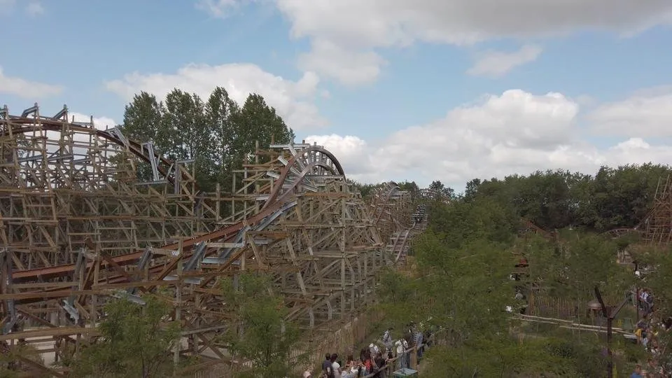 Ride Check - Untamed @ Walibi Holland - Ein Hybrides Meisterwerk (4K - 60p).mp4_snapshot_11.07_[2019.08.11_16.52.24].jpg