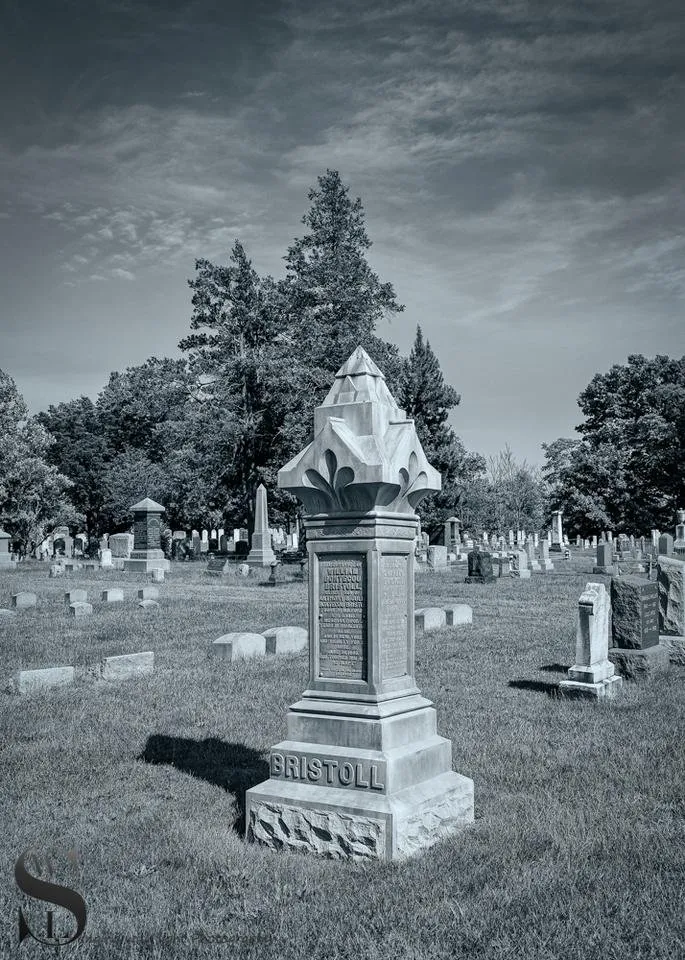 1Monochrone moday Cemetry photos.jpg