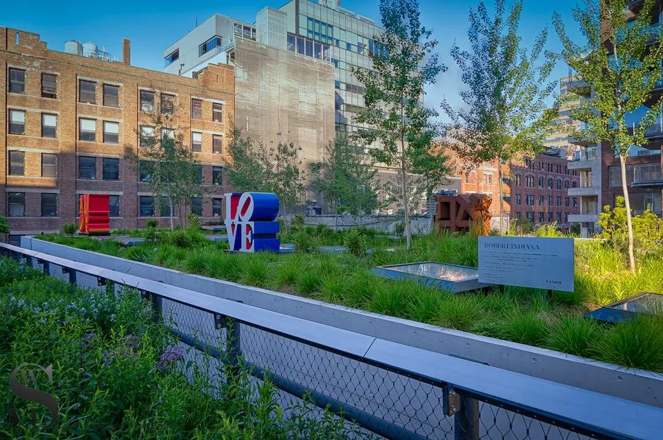 1 Highline Art Robert Indiana Love-3.jpg