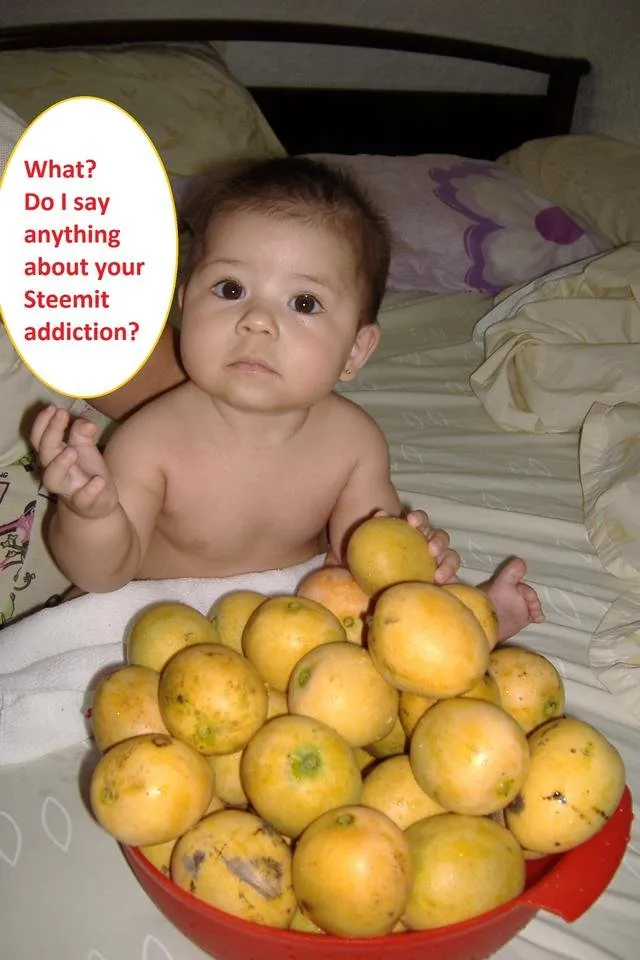 Anna and mangoes - copia.JPG