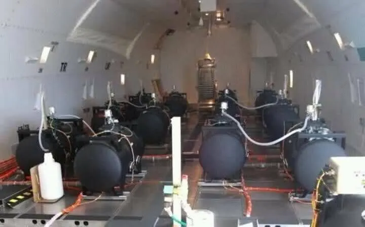 EXPOSED-Photos-From-INSIDE-Chemtrail-Planes-2.jpg