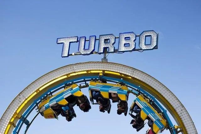amusement-park-1845153_640.jpg