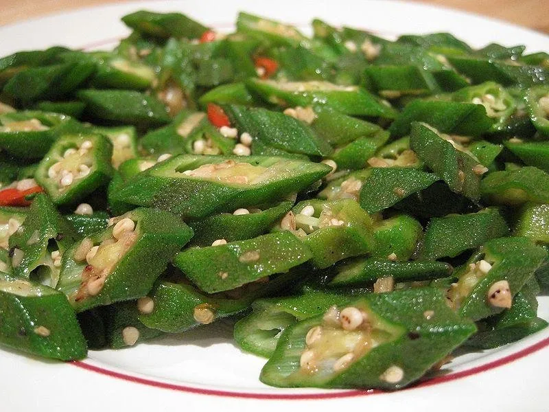 800px-Stir-Fried-Okra-2008.jpg