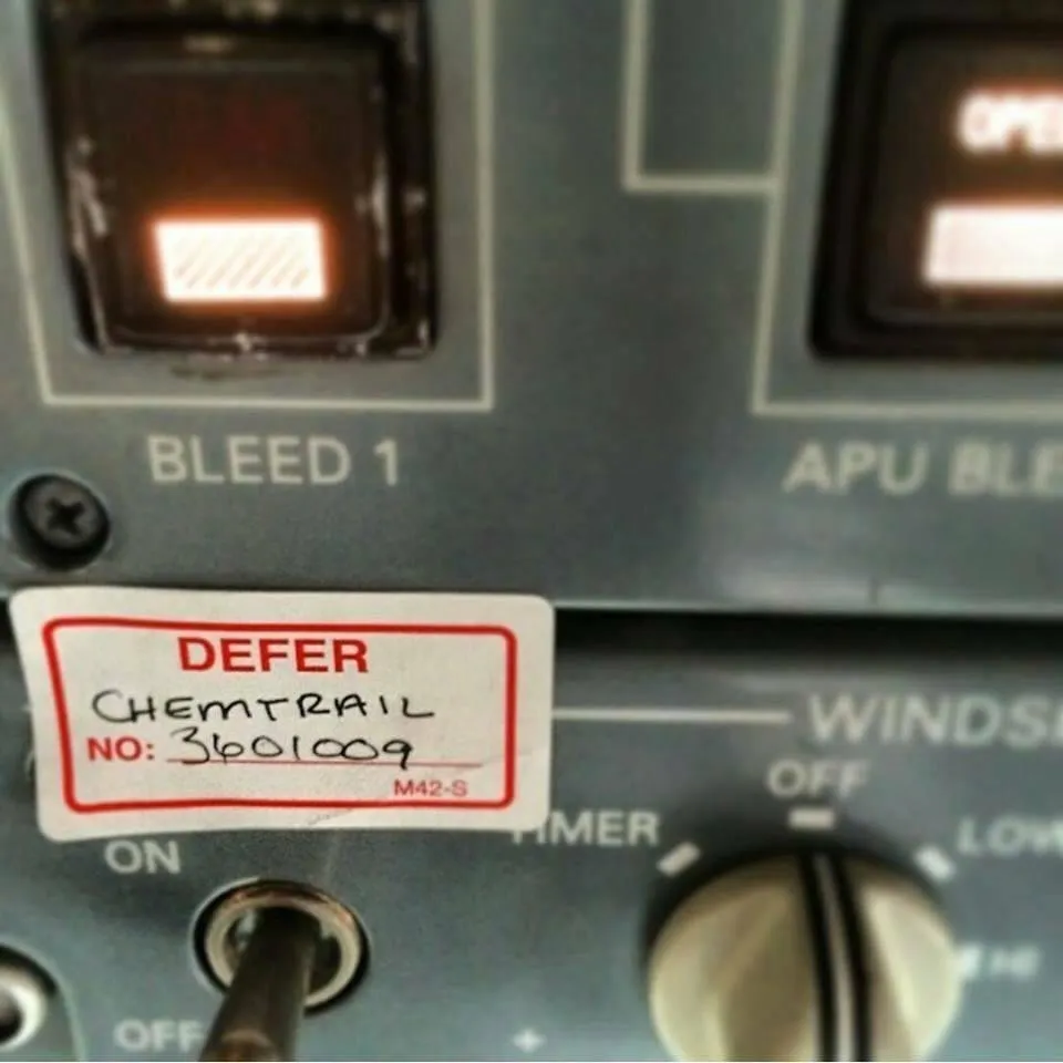 EXPOSED-Photos-From-INSIDE-Chemtrail-Planes-21.jpg