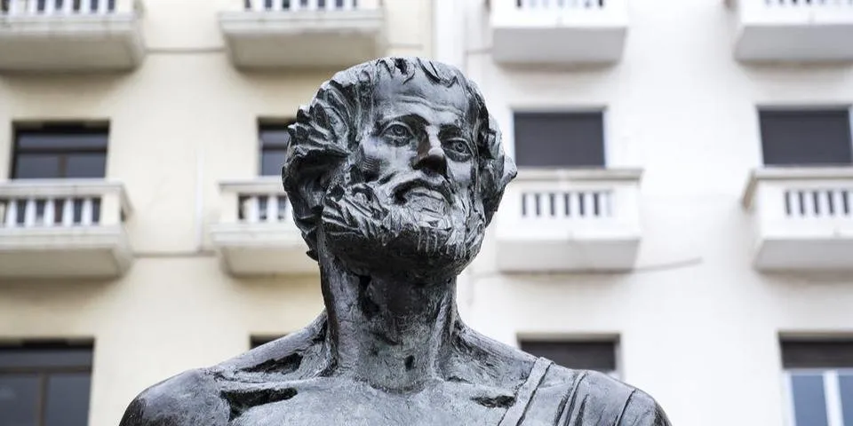 Aristotle-statue-2-1024x512.jpg