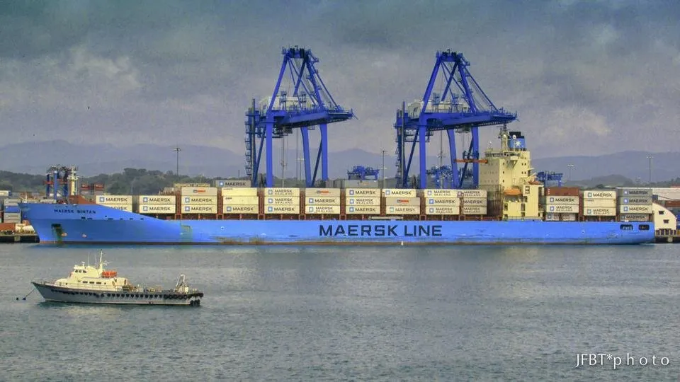 maerskline.jpg