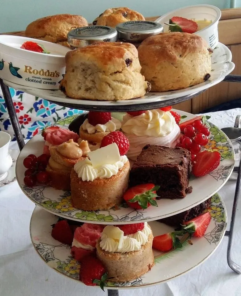 afternoon tea cake stand.jpg