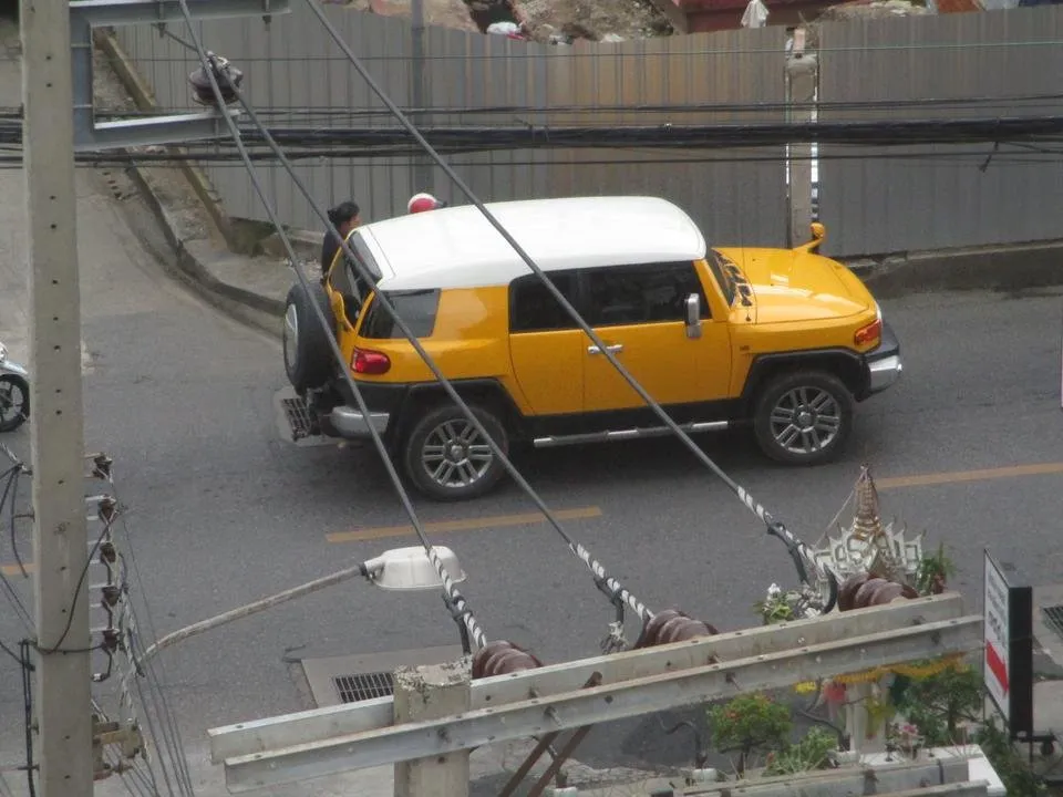 vehicle yellow white truck fitinfun.JPG