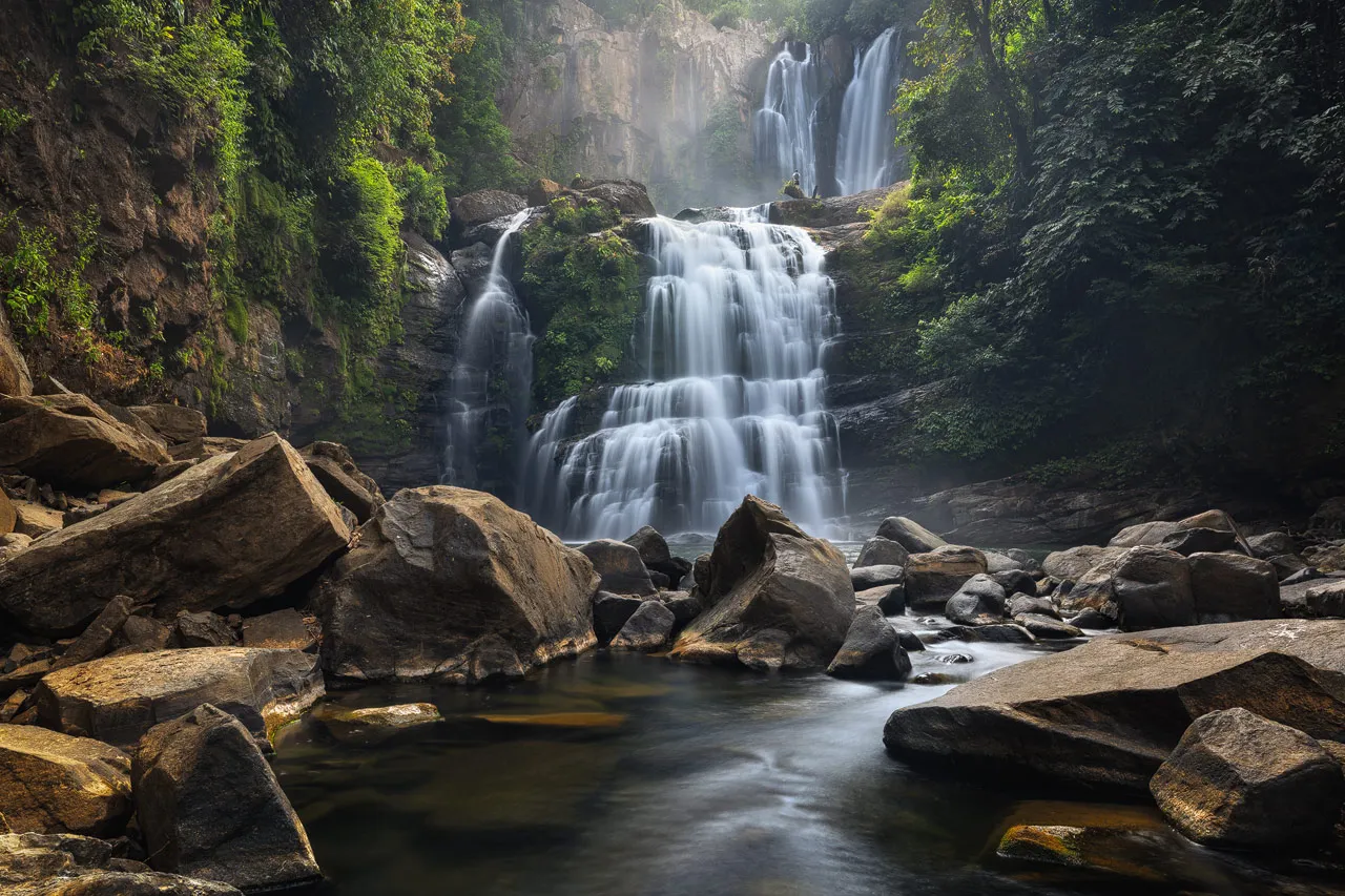 Photographing Nauyaca