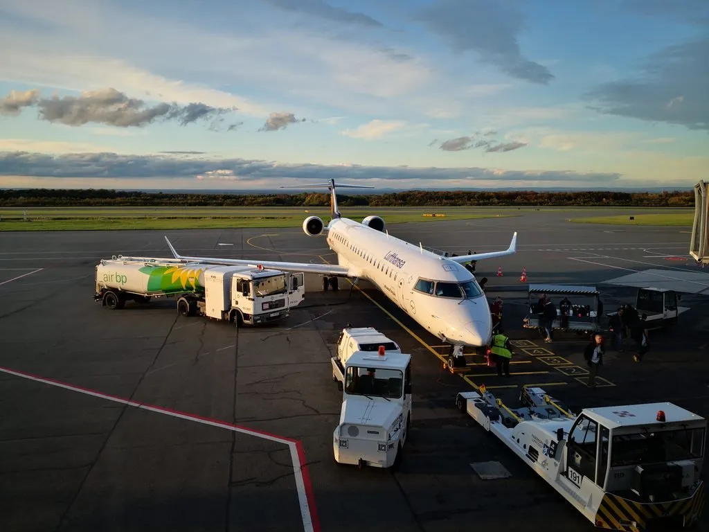 Flugzeug in Paderborn-Airport