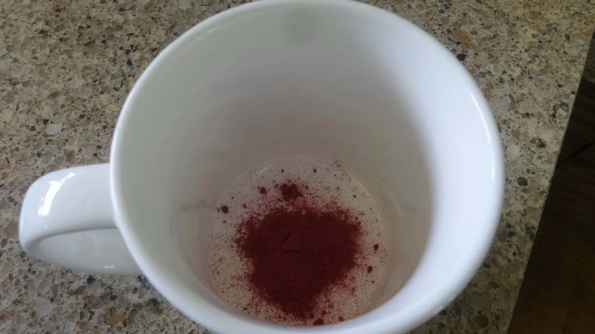 20180525_122012_resized powder in cup.jpg