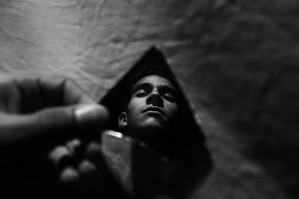mirror-3864155_960_720.jpg