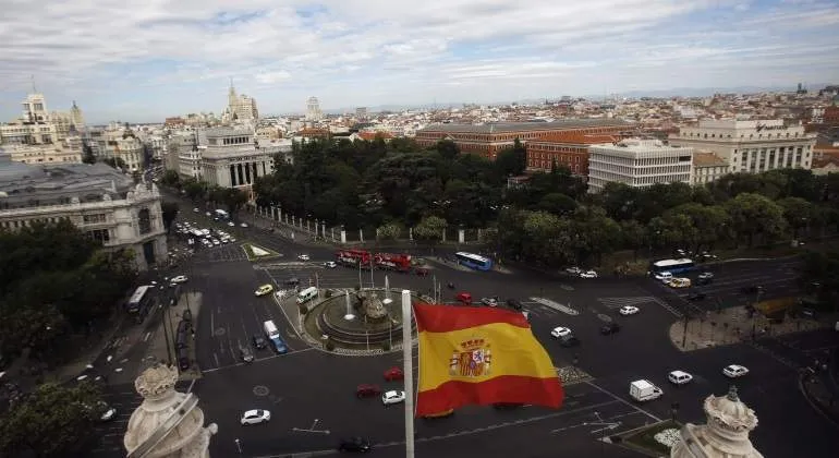 espana-bandera-reuters.jpg