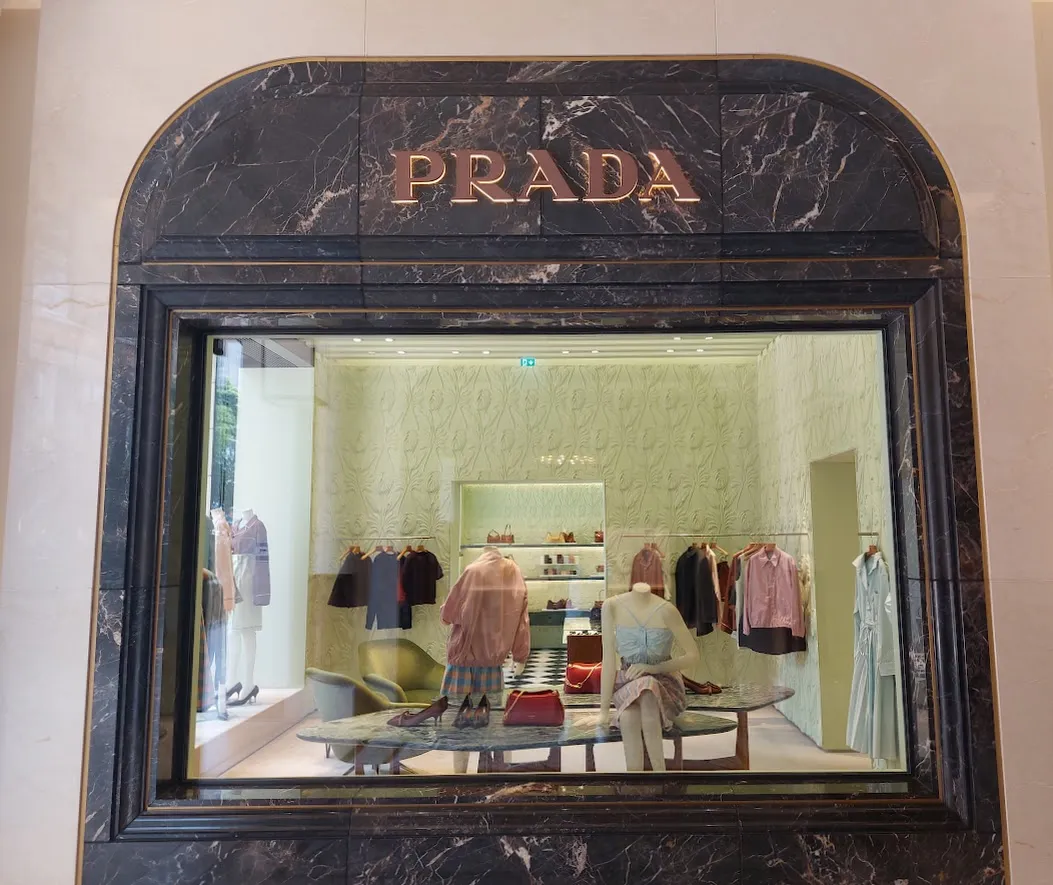 prada.png