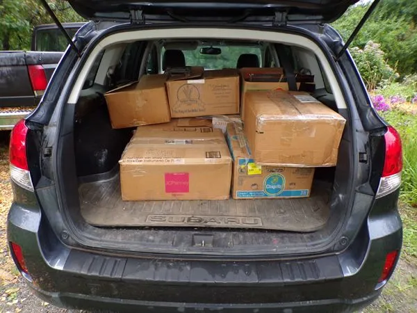 Loading car with book boxes crop August 2024.jpg