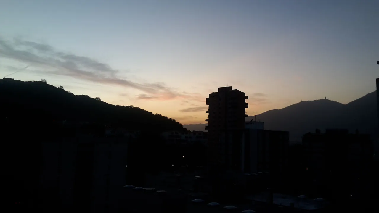 Atardecer en la California.jpg