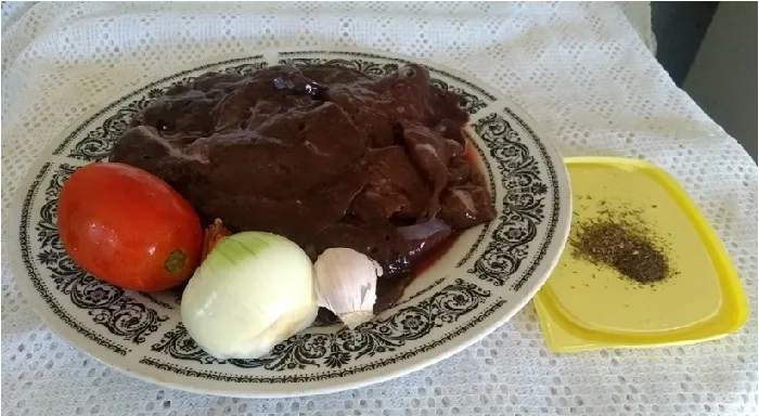 ingredienes higado encebollado.jpg