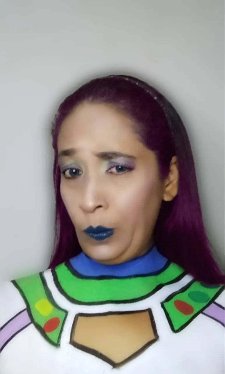 MAKEUP_2022070414212471.jpg