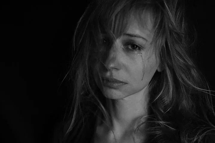 mujer llorando.webp
