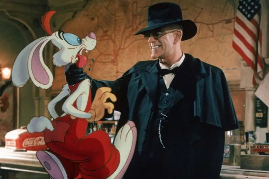 https://www.latercera.com/mouse/christopher-lloyd-eligio-a-un-malvado-momento-como-su-favorito-de-roger-rabbit/