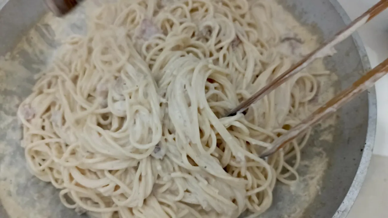 a08c5221-3b0e-46bf-a48b-35a4f9318556.jpg