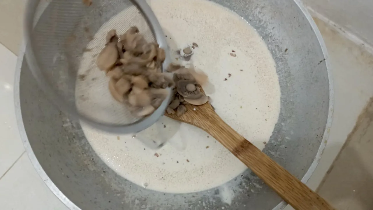 6b1fa6a1-c334-4f2e-aa83-c2be2d3c87a1.jpg