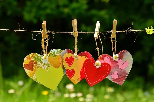 hearts-1450300_640.webp