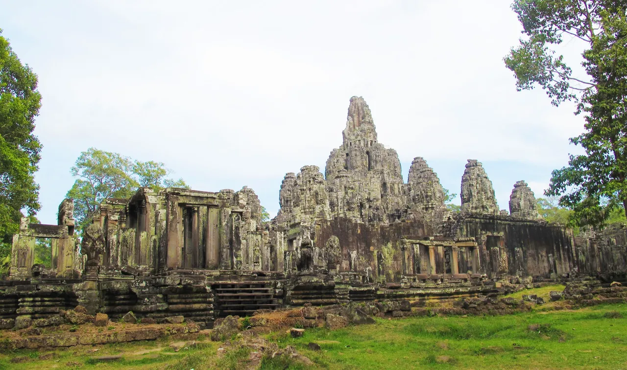 BAYON 09.jpg