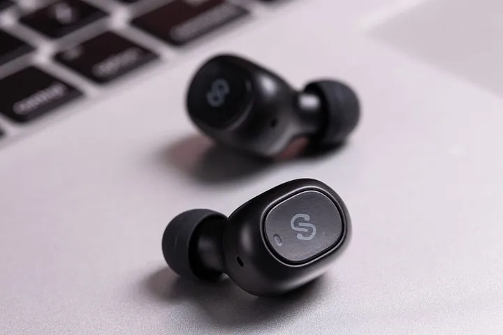 headphones-3789598__480.jpg
