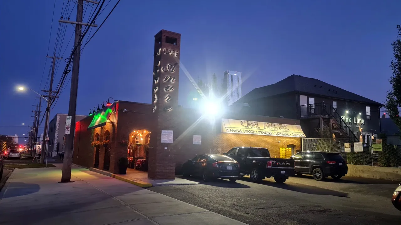 14 Cafe Amore Bistro.jpg