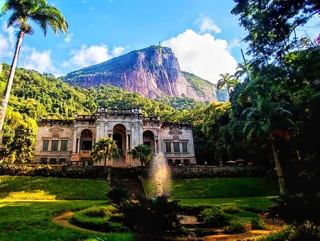 Parque Lage View to Cristo Redentor