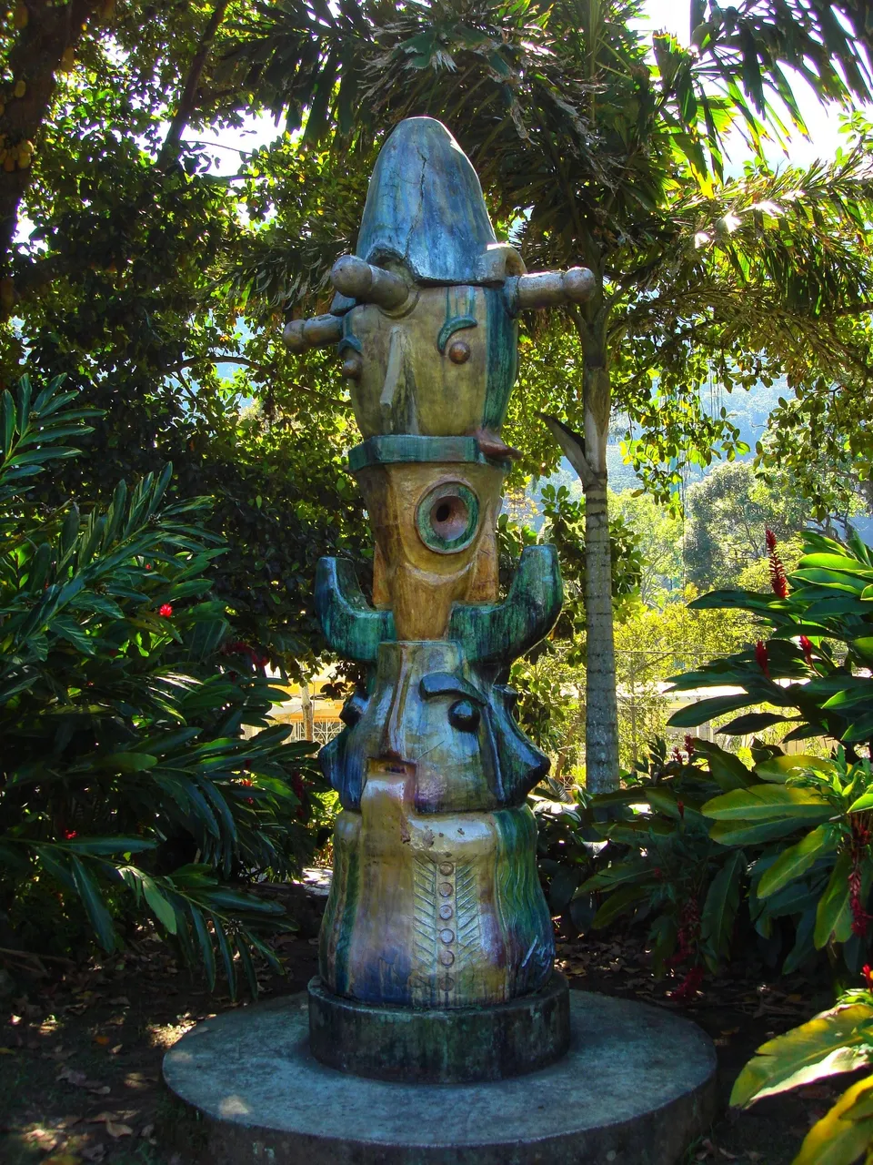 You will find many sculptures around park