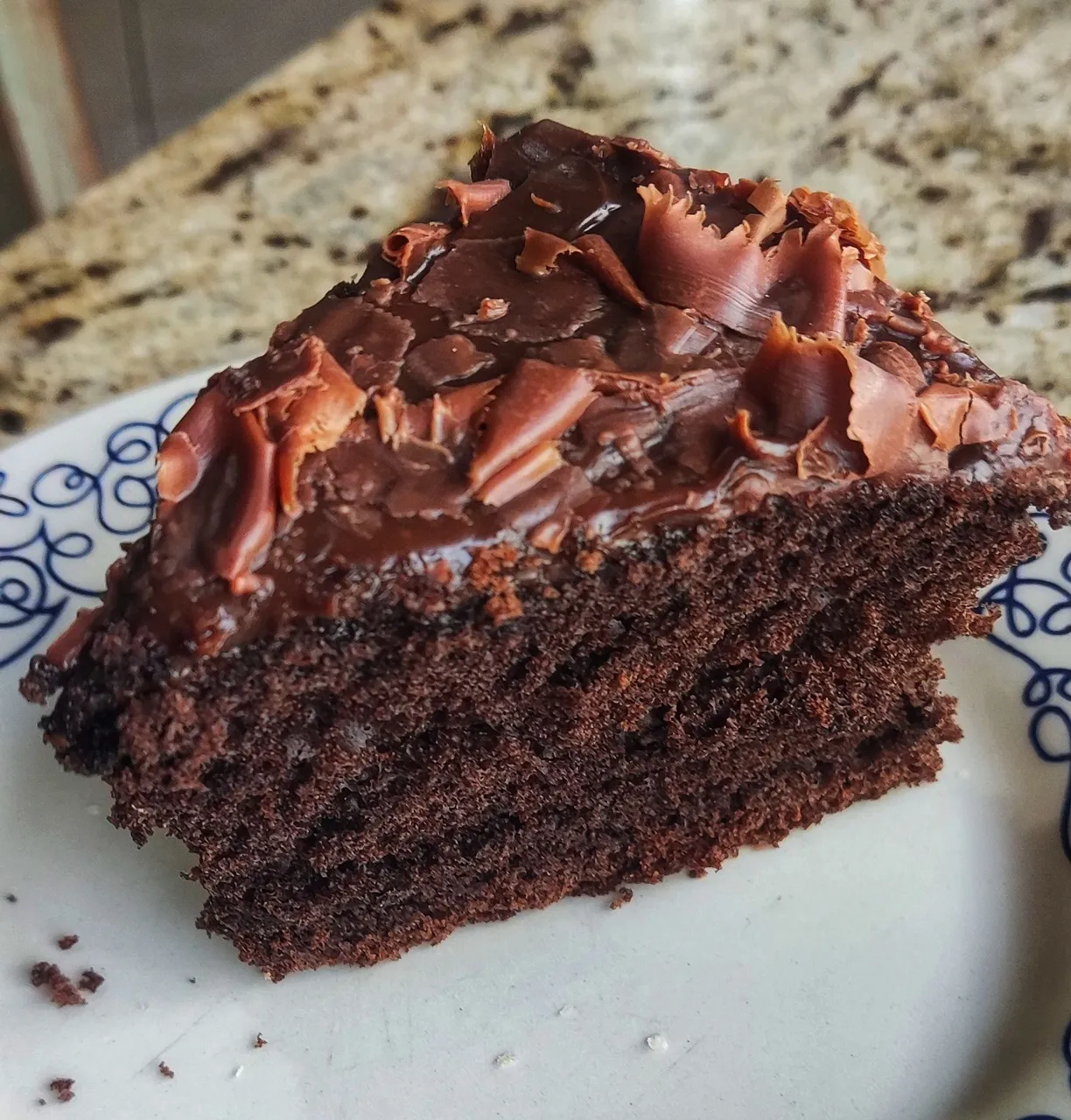 chocollate cake with coffee, good combo