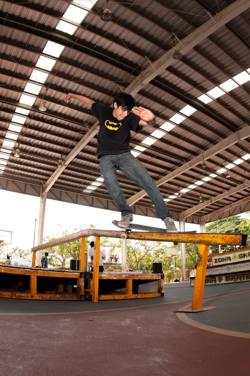 chucho-feeble-tel copia.jpg