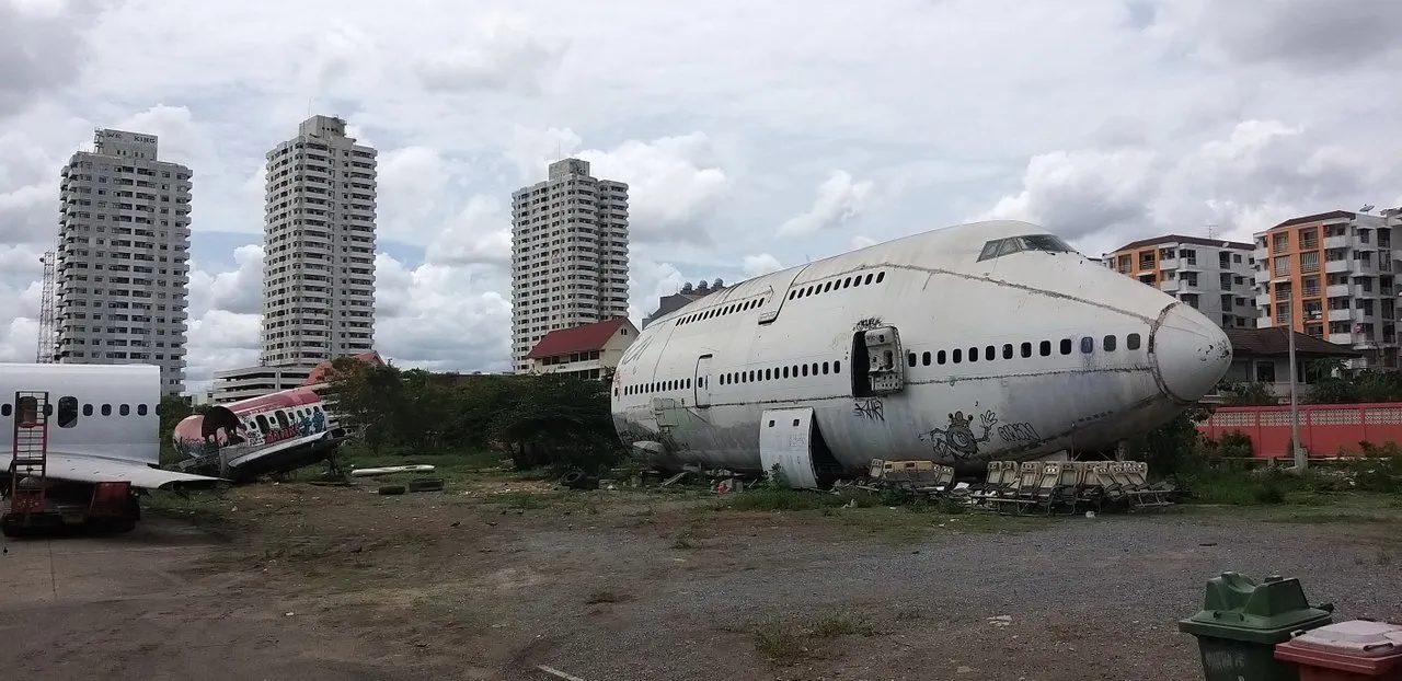 Bangkok%20River%20Canal%20-%20June%202020%20182.jpg