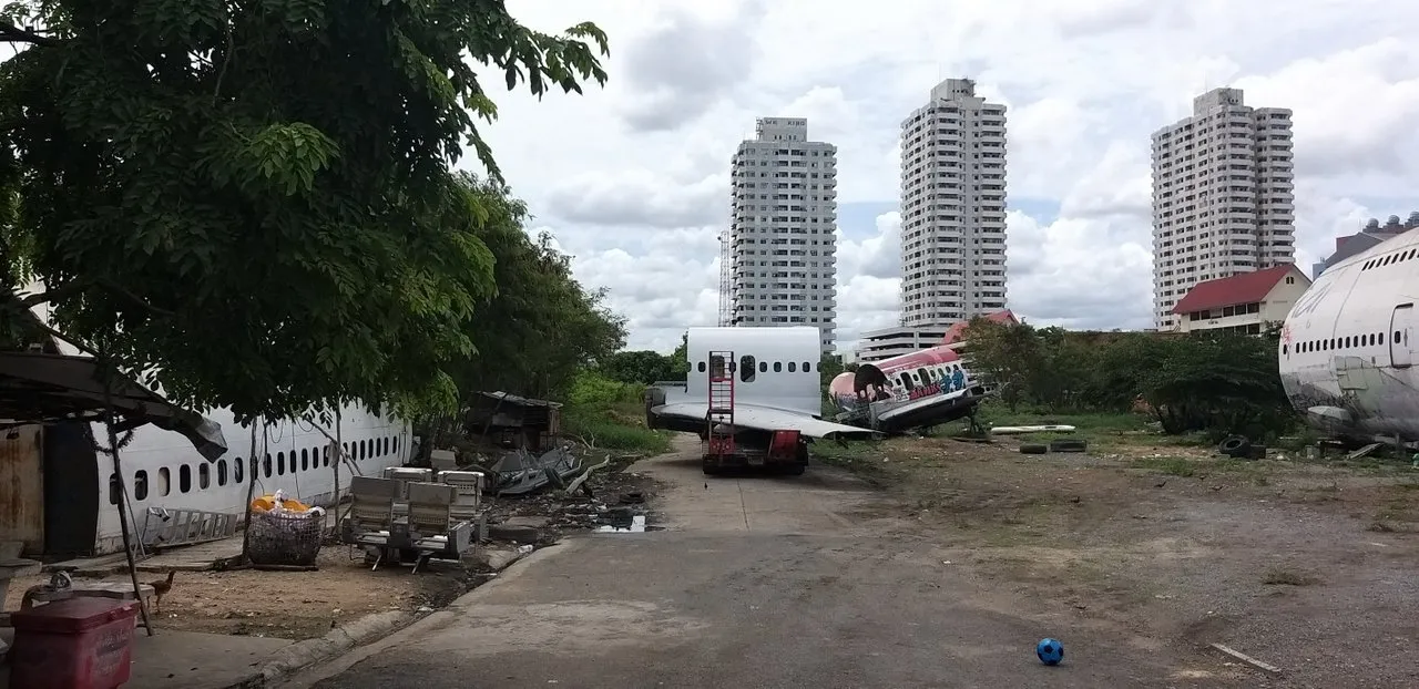 Bangkok%20River%20Canal%20-%20June%202020%20183.jpg