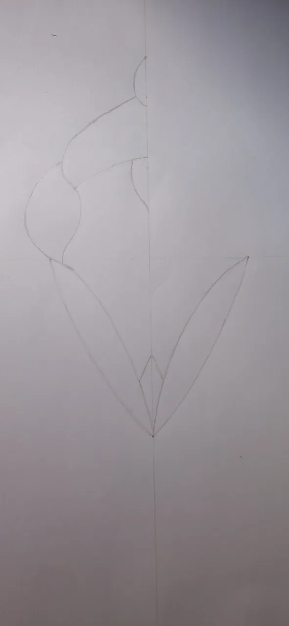 Yasmynlp-Drawing alíen-Folium- Step 2.jpg