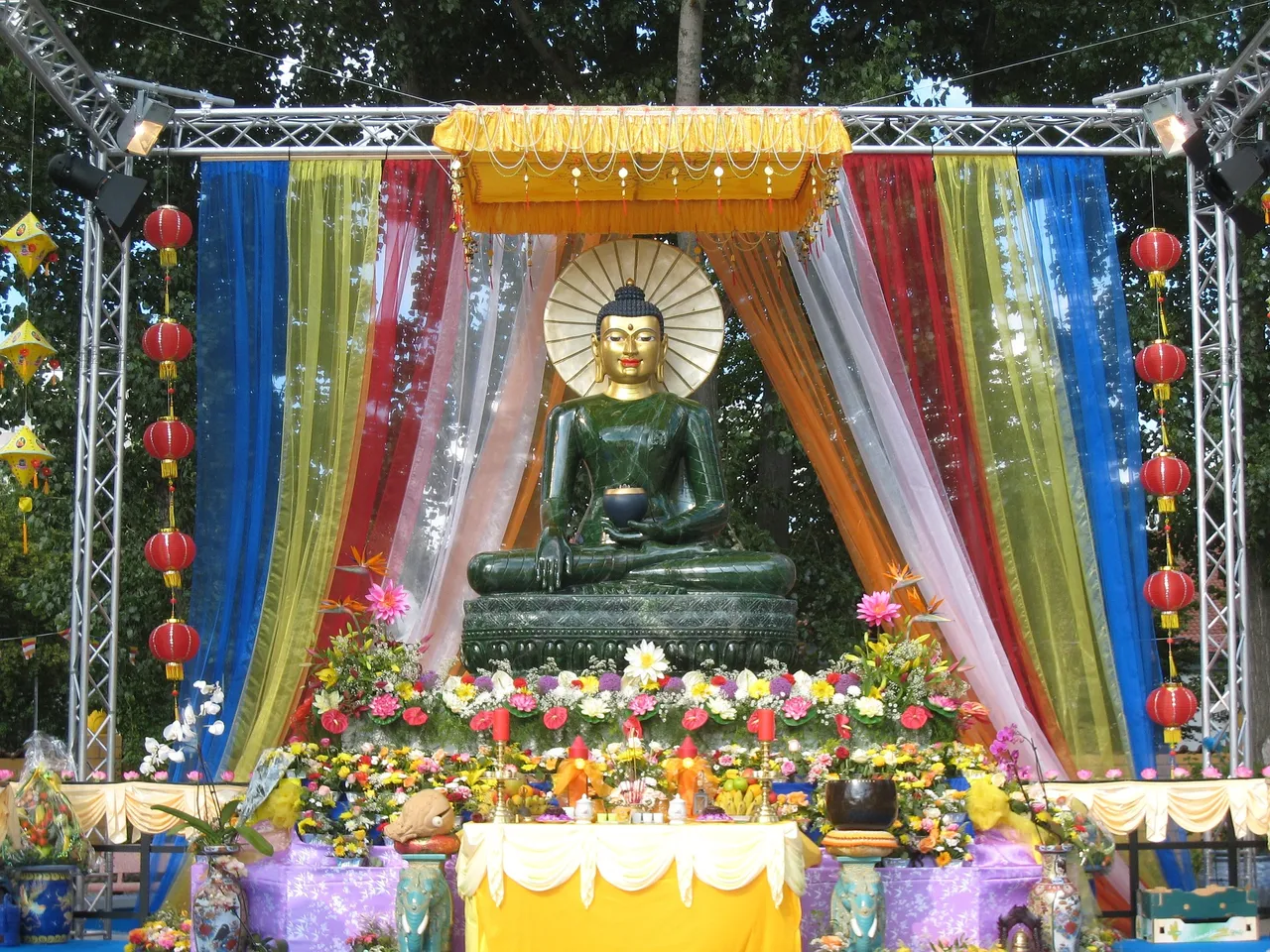 buddha663785_1920.jpg