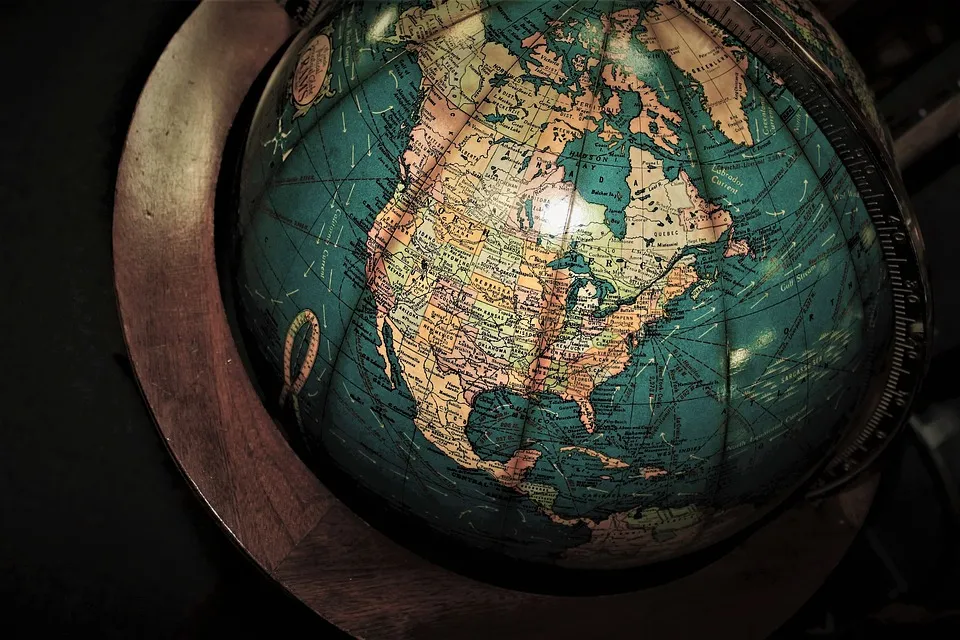 world globe pixa.jpg