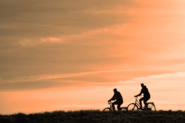 cyclist3202481_640.jpg