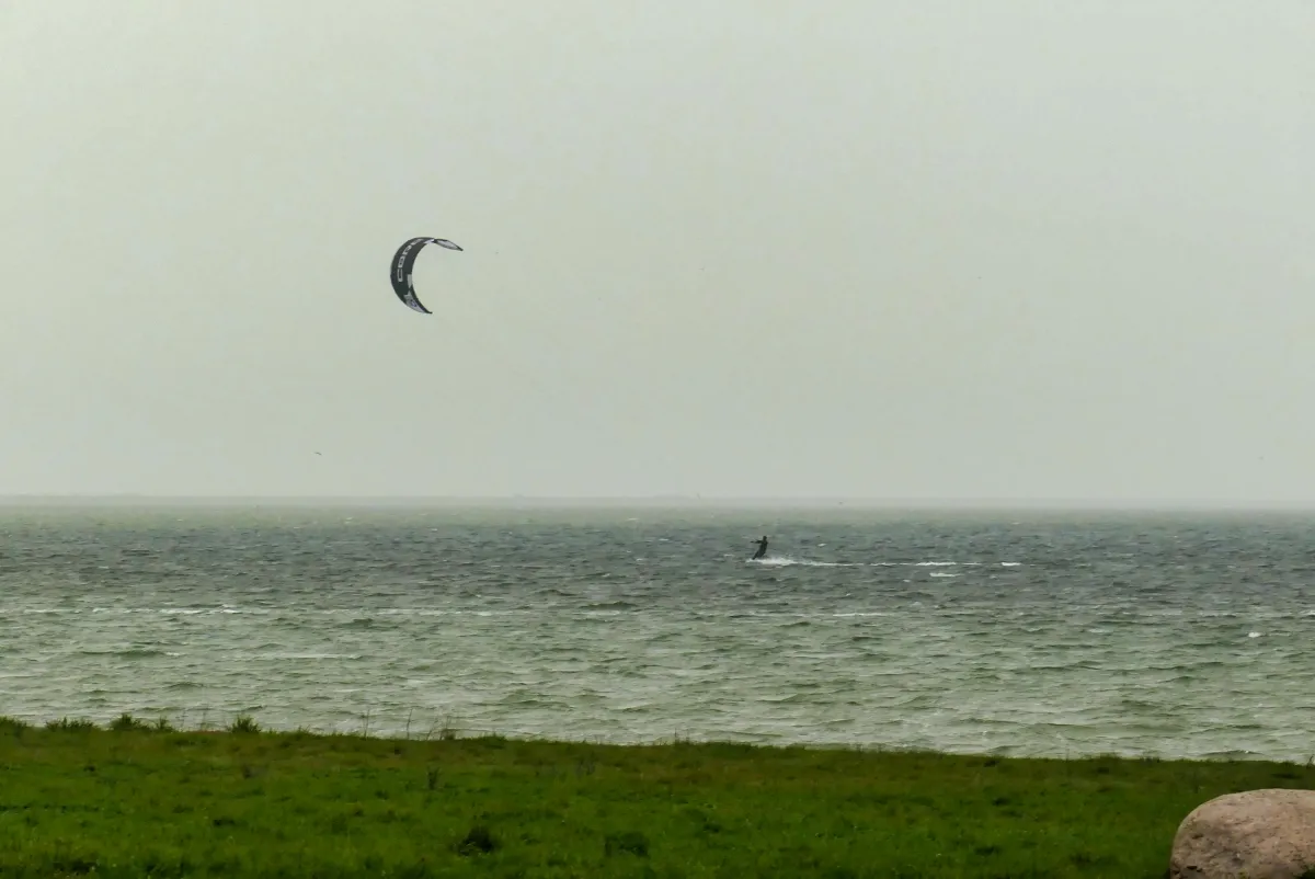 kite surfers