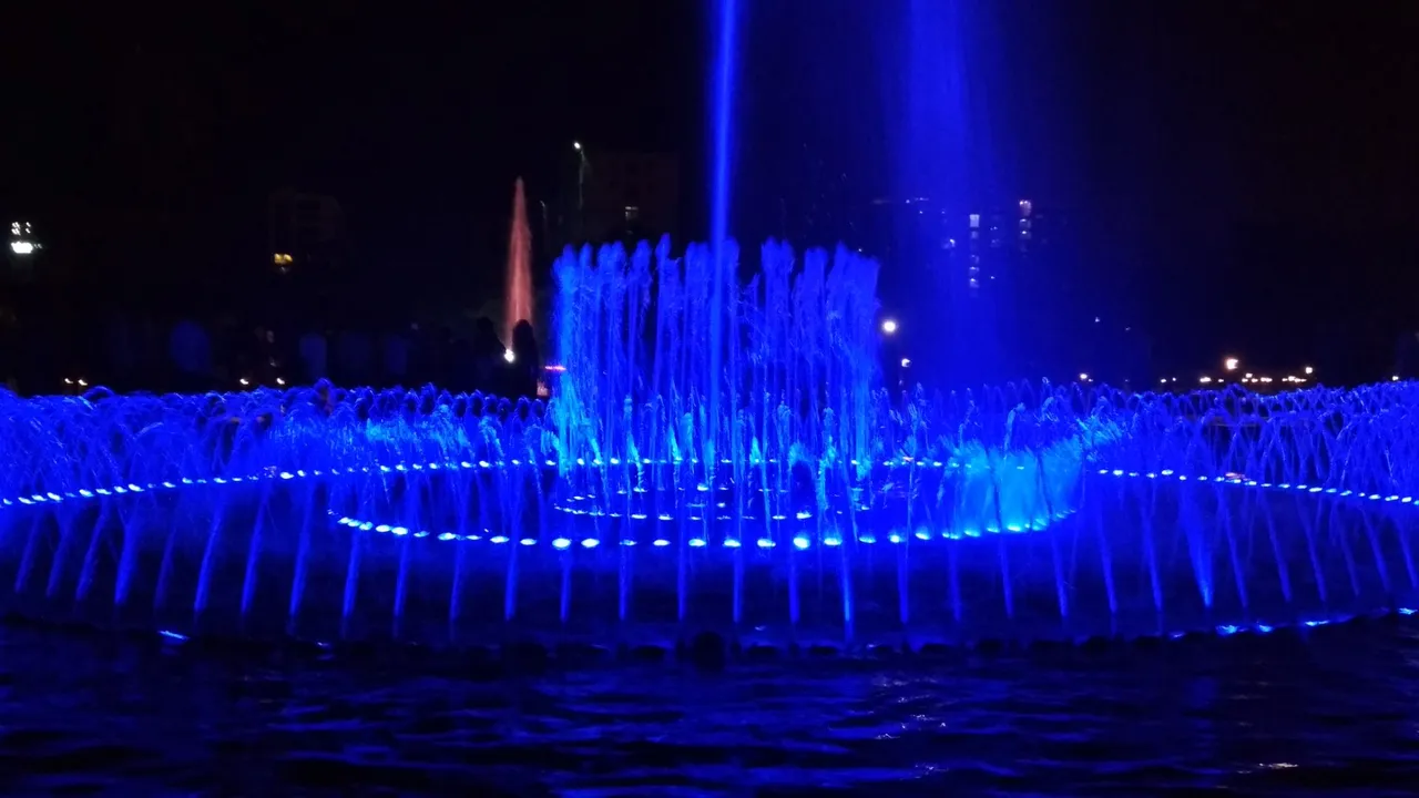 Colourful streaming