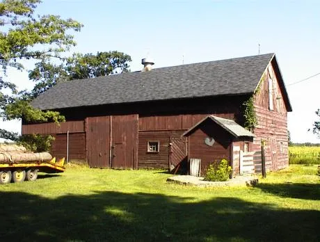Barn01.jpg