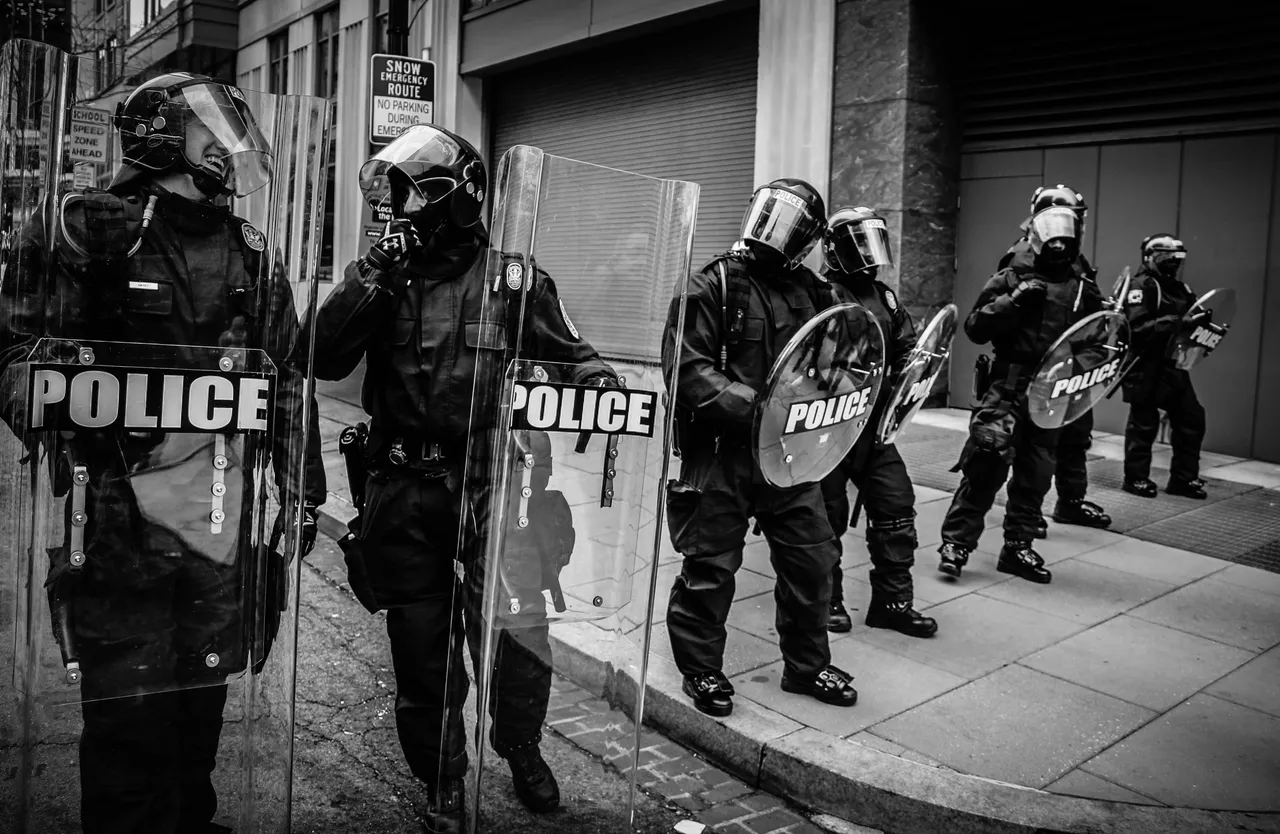 police.jpg