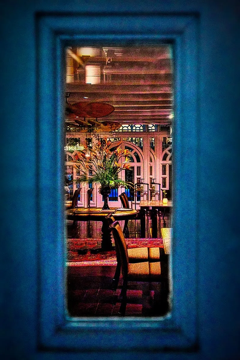 Metropole Hanoi Hotel Le Club bar
