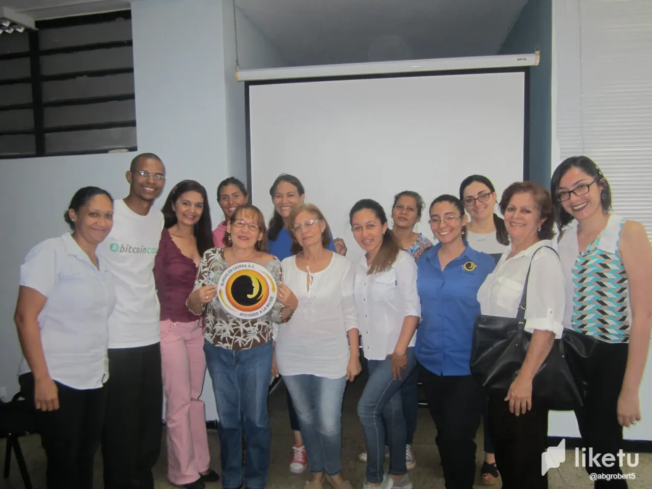 clbwyhtqz006769szg5cadbn8_Emprendimiento_y_dinero_electrnico_2.webp